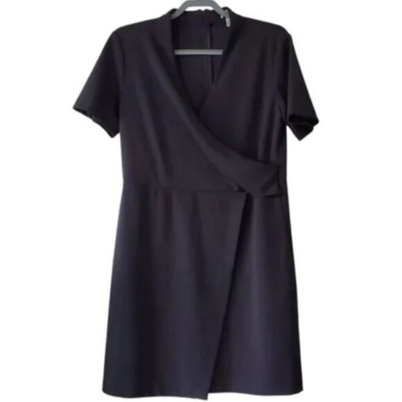 Halston black surplice sheath timeless dress size M - Picture 2 of 6